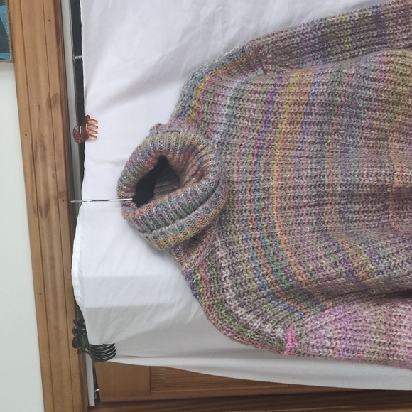 Topshop Pastel Knit Turtleneck Sweater - Picture 8 of 11